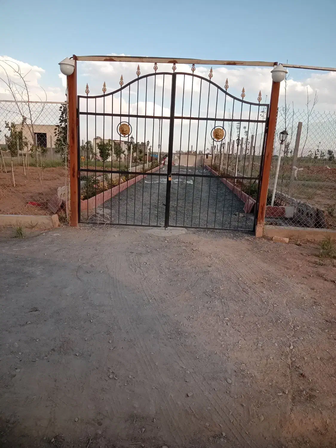 زمین باغی ۲۵۰و۵۰۰و۱۰۰۰ متری روستای محمدیه|فروش زمین و ملک کلنگی|اراک, |دیوار
