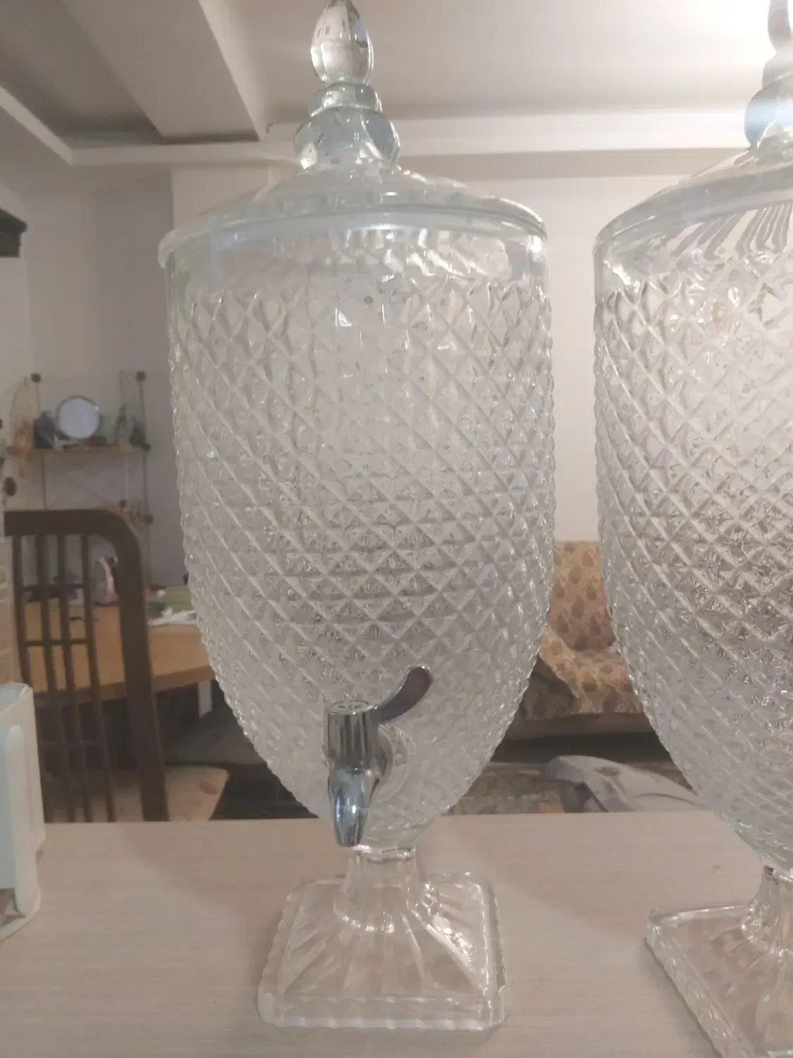 کلمن شیشه ای مناسب برای نگهداری اب و آب میوه|ظروف سرو و پذیرایی|بندر انزلی, معلم|دیوار