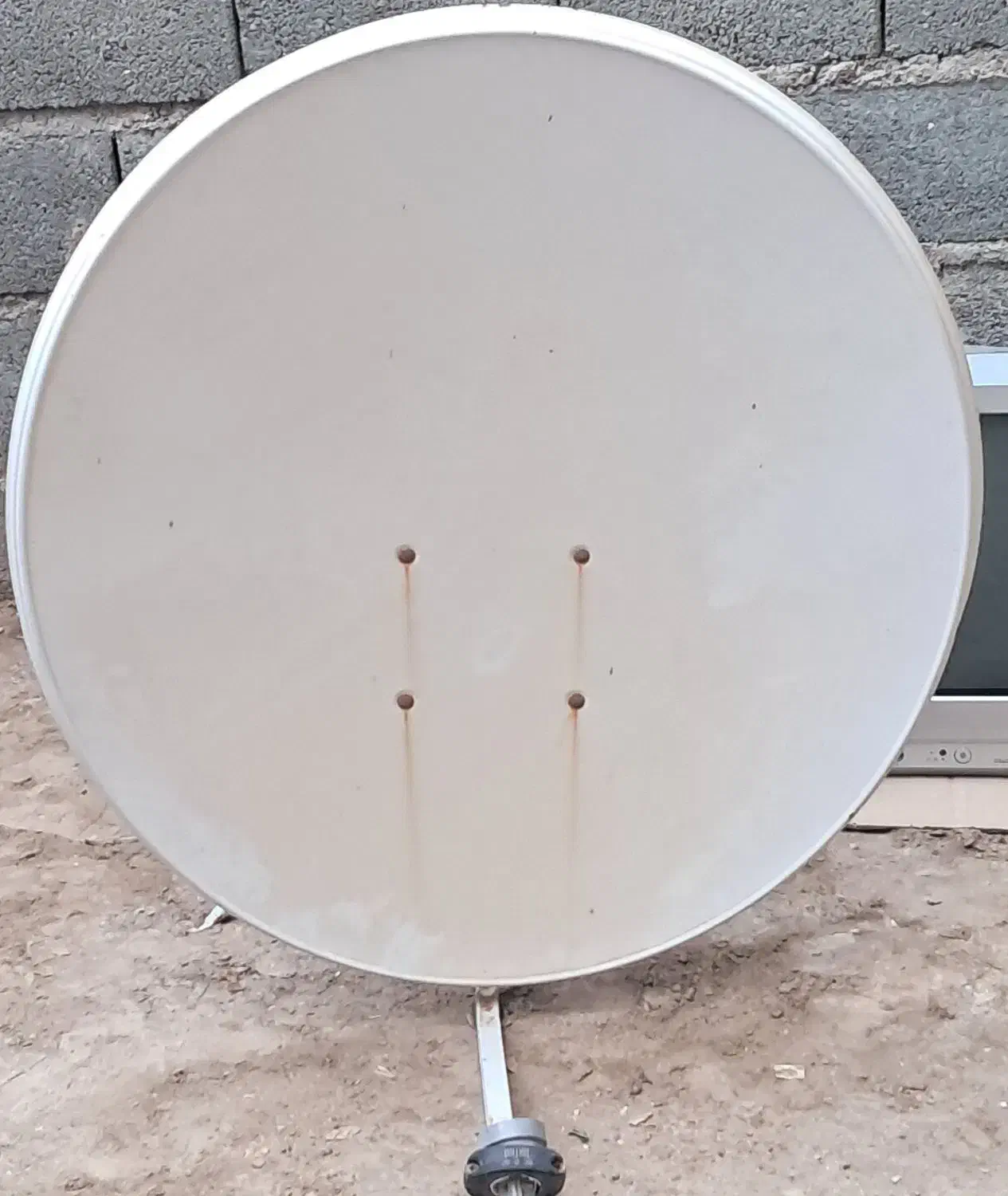 تلویزیون و آنتن|تلویزیون و پروژکتور|بندر دیر, |دیوار