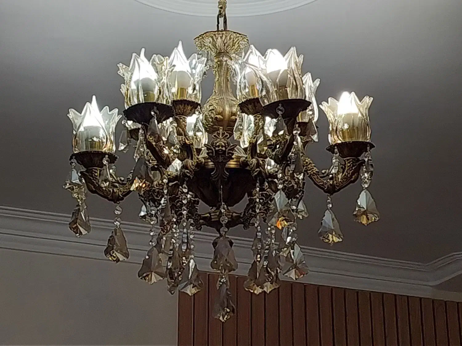 لوستر برنز ۶ شاخه|لوستر و چراغ آویز|تهران, منیریه|دیوار