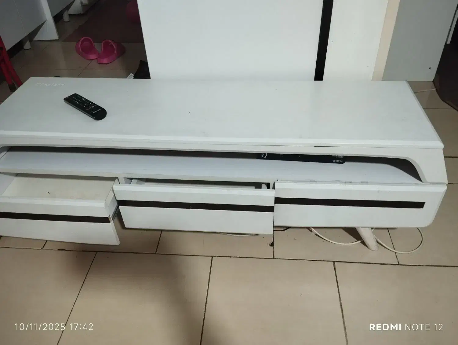 میزتلوزیون کاملاسالم بدون خط وخش|میز تلویزیون|محمدشهر, شهرک چمران|دیوار