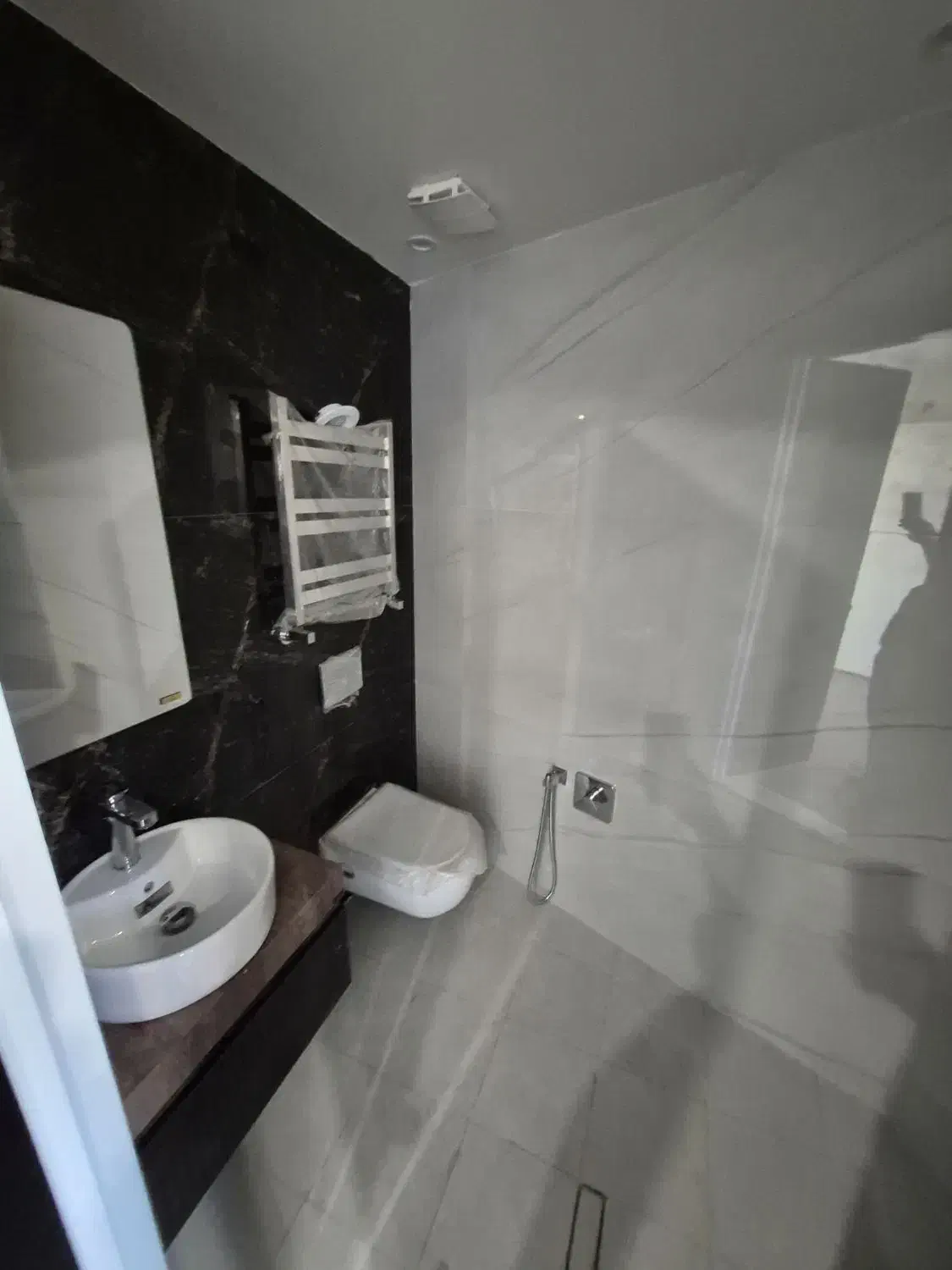 ۱۶۵متر ۳خواب نوساز کلید نخورده مرزداران