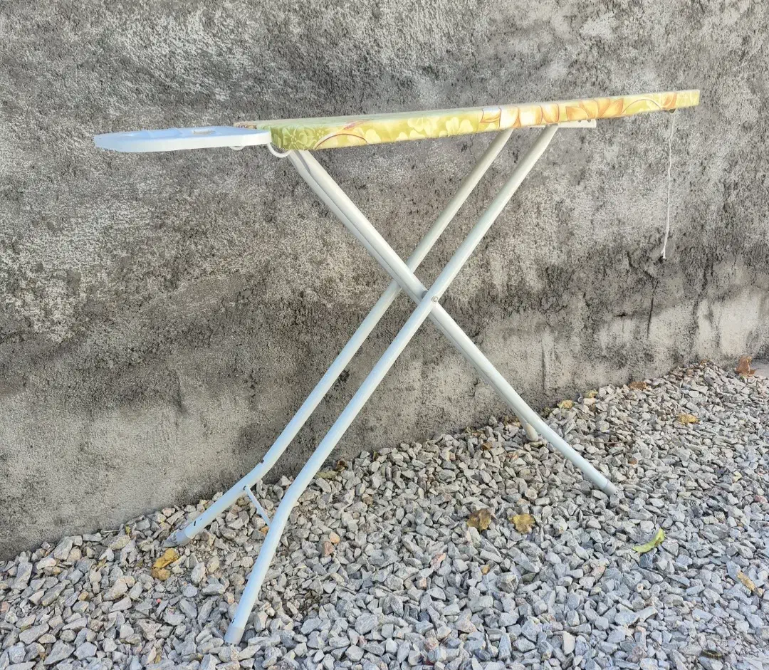 میز اتو با قابلیت تنظیم ارتفاع|اتو و لوازم اتو|مبارکه, |دیوار