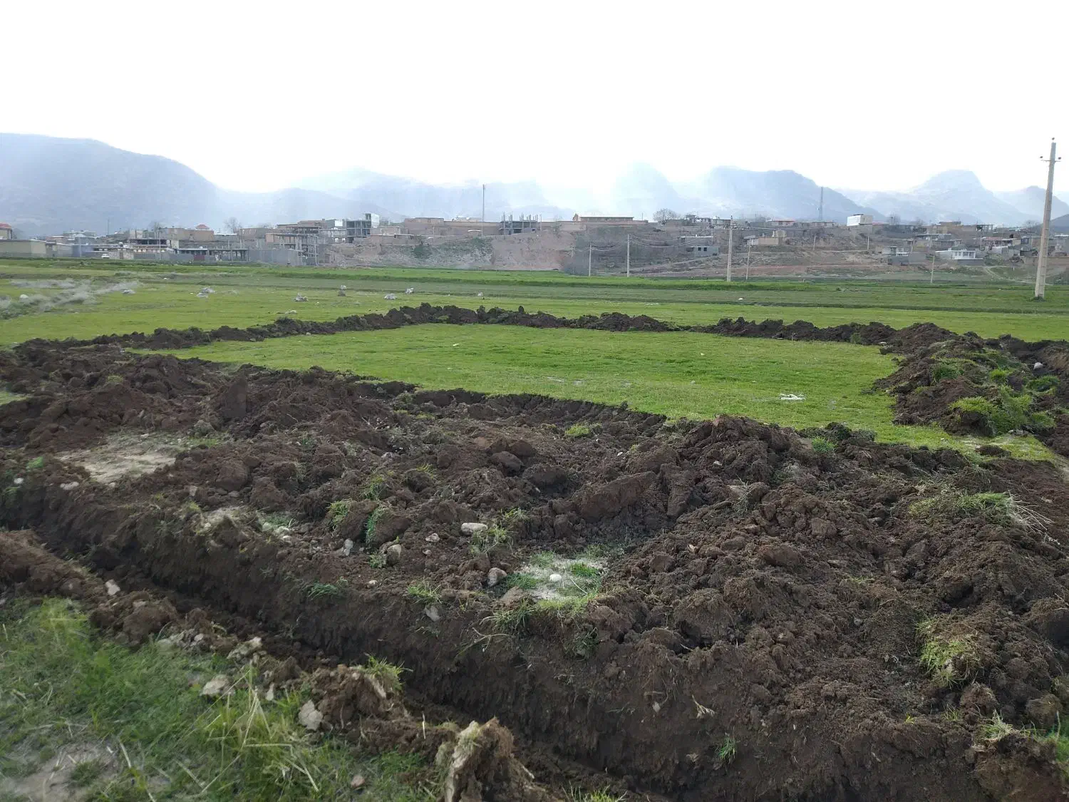 زمین طرح ساخت ۳۰۰ متری در کلواری|فروش زمین و ملک کلنگی|فلارد, |دیوار