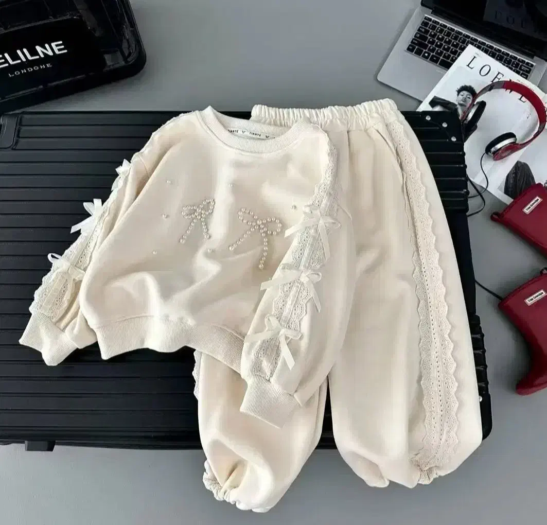 لباس بچگانه|کفش و لباس بچه|خرمآباد, |دیوار