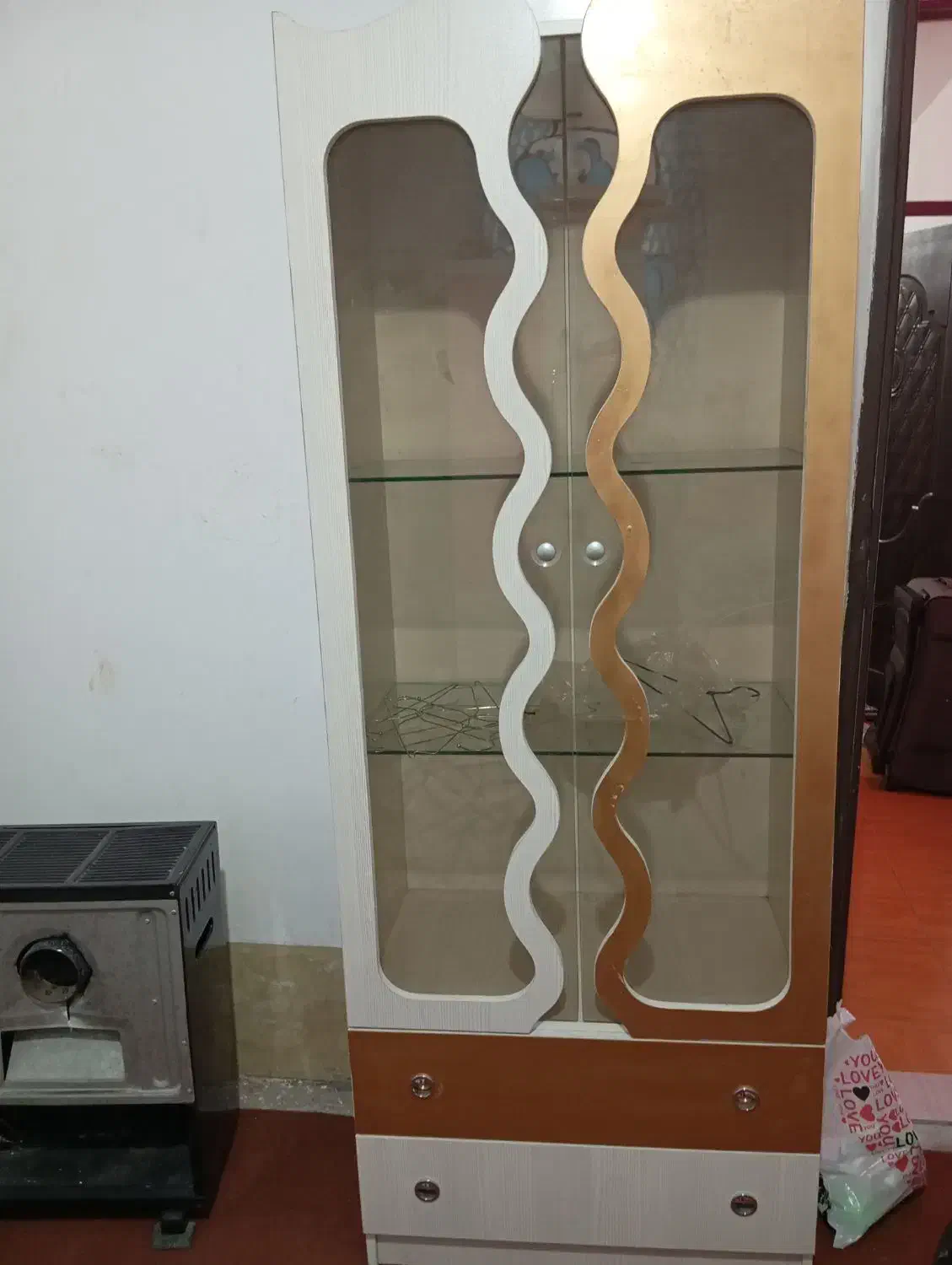 میز آرایشی و بوفه|بوفه، ویترین، کنسول|جهرم, |دیوار