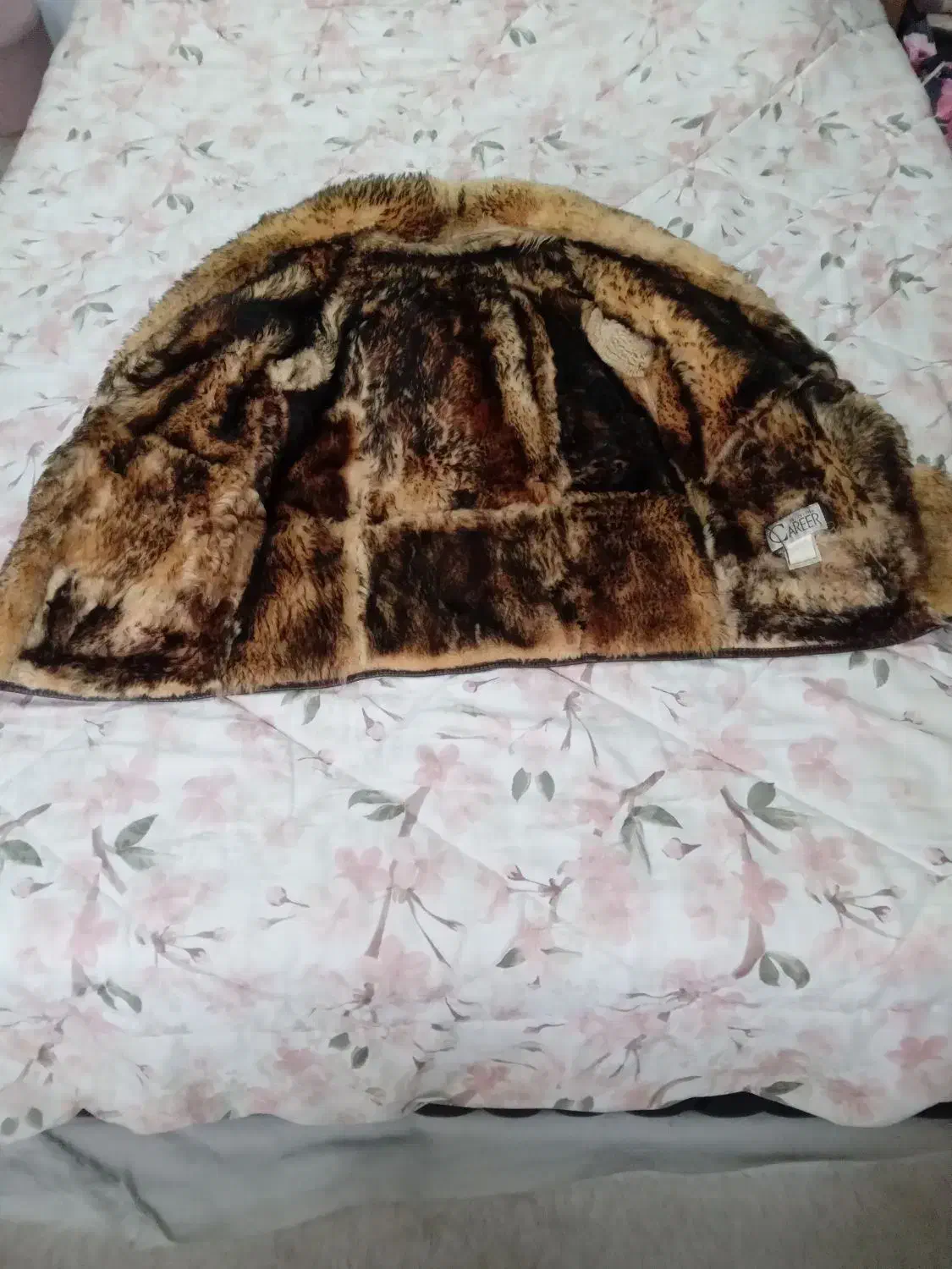 فروش پالتو خز|لباس|بندر انزلی, ساحل قو|دیوار