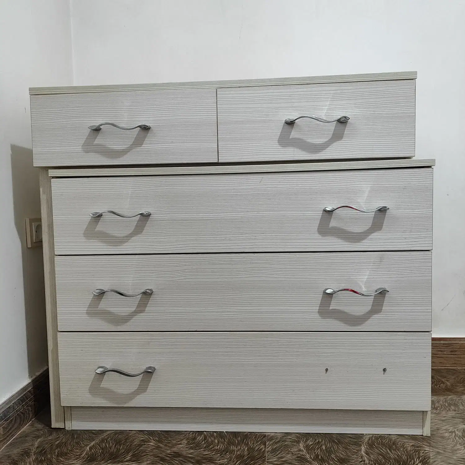 کنسول میز آرایش بدونه آینه|بوفه، ویترین، کنسول|کوچصفهان, |دیوار