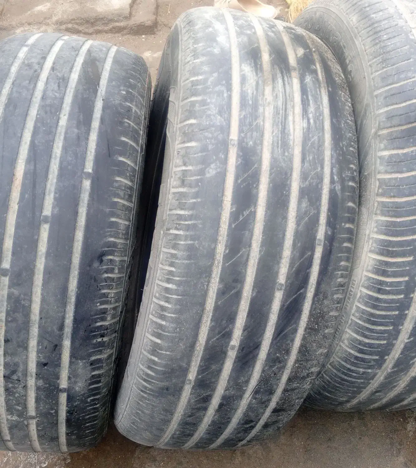 لاستیک خارجی و هوا گیری موتور ماشین|قطعات یدکی و لوازم جانبی|مراغه, |دیوار