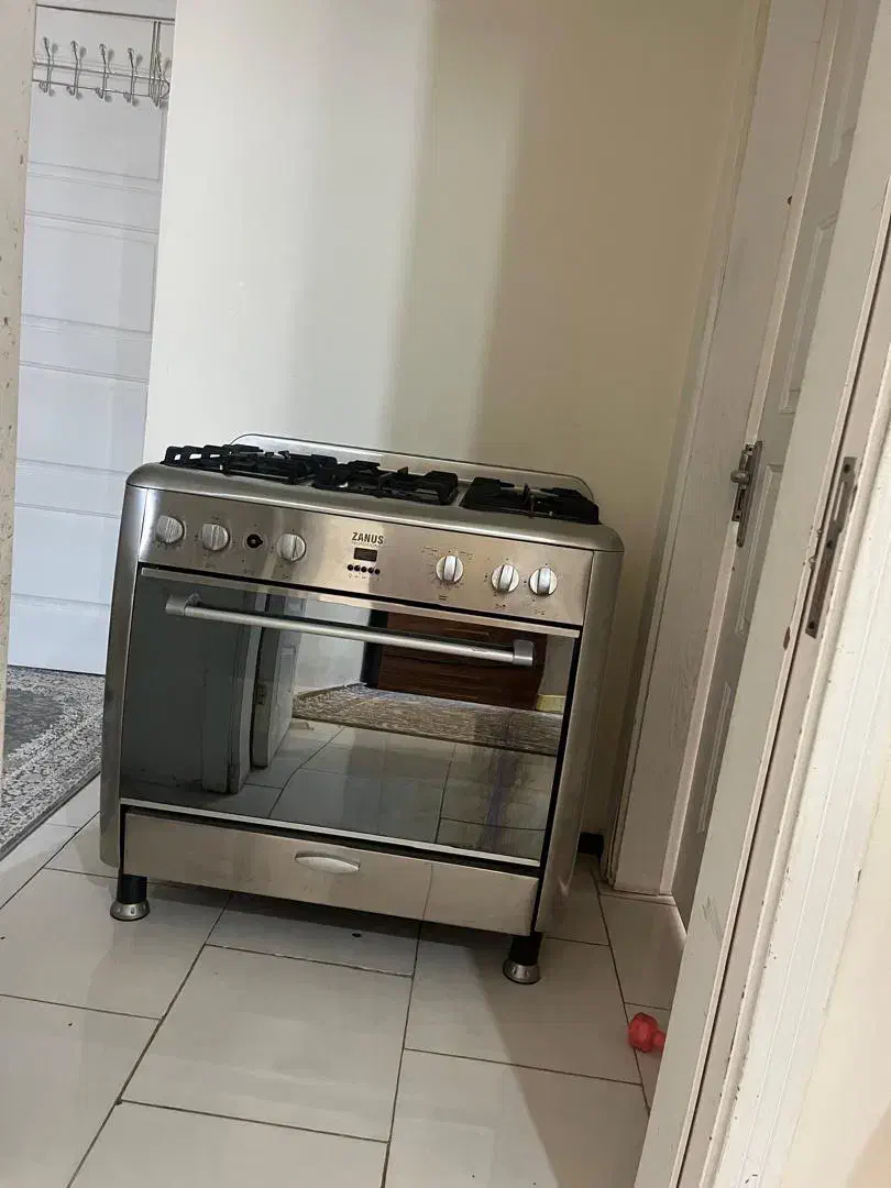 تلویزیون JVC و اجاق گاز زانوس|تلویزیون و پروژکتور|پردیس, فاز ۱۱|دیوار