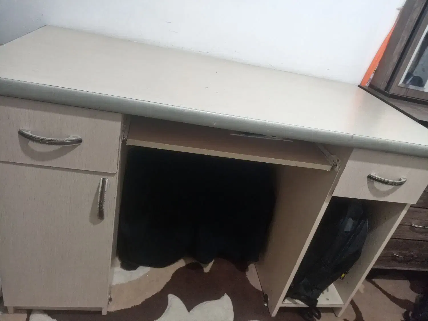 میز کامپیوتر|میز تحریر و کامپیوتر|سمنان, |دیوار