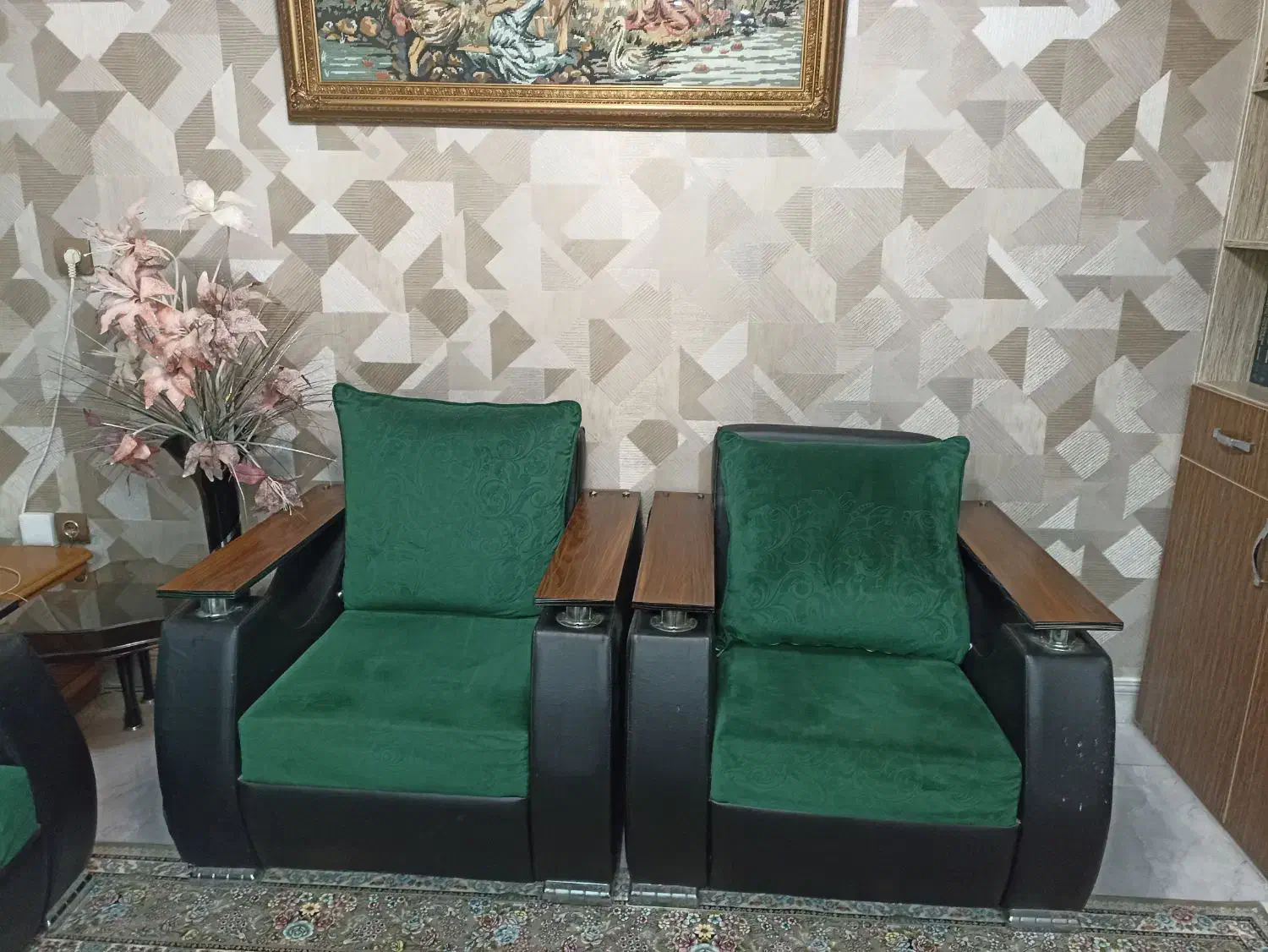 مبل|مبلمان خانگی و میز عسلی|رشت, دباغیان|دیوار