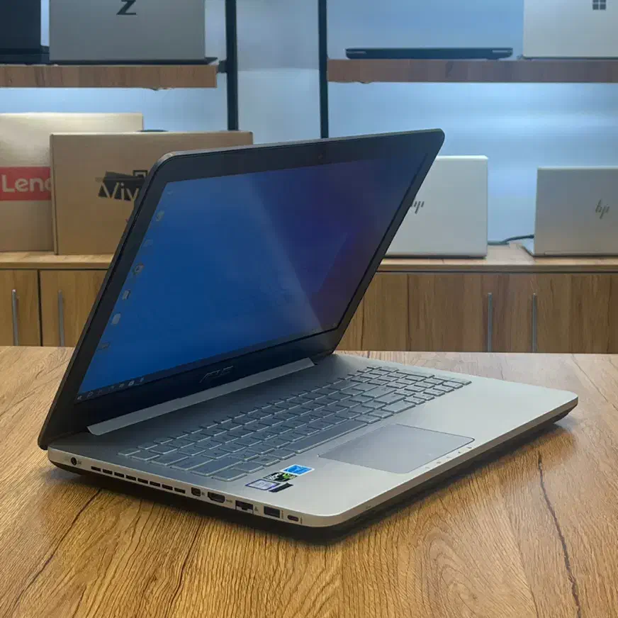 لپ تاپ ایسوس Core i7 6700Hq با ۴گیگ گرافیک|رایانه همراه|مشهد, ارشاد|دیوار