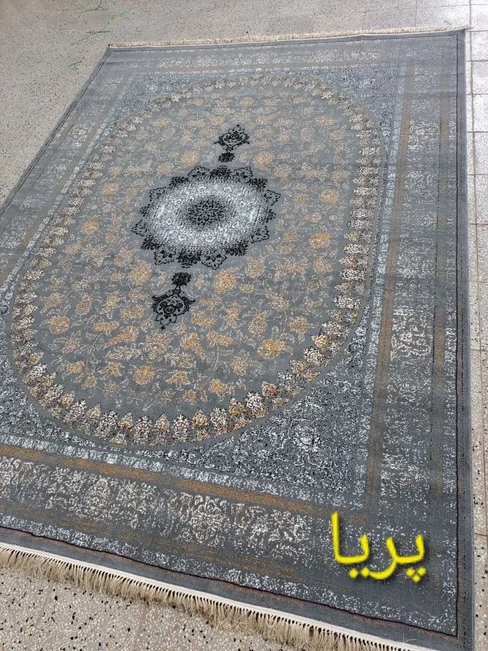 تعدادی فرش تک وجفت انباربه قیمت کارخونه عرضه میشود|فرش|بهشهر, |دیوار