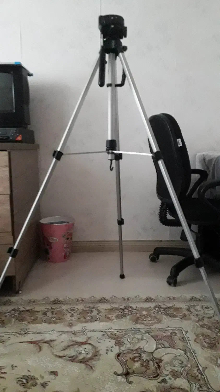 سه پایه دوربین|دوربین عکاسی و فیلم‌برداری|سنندج, |دیوار