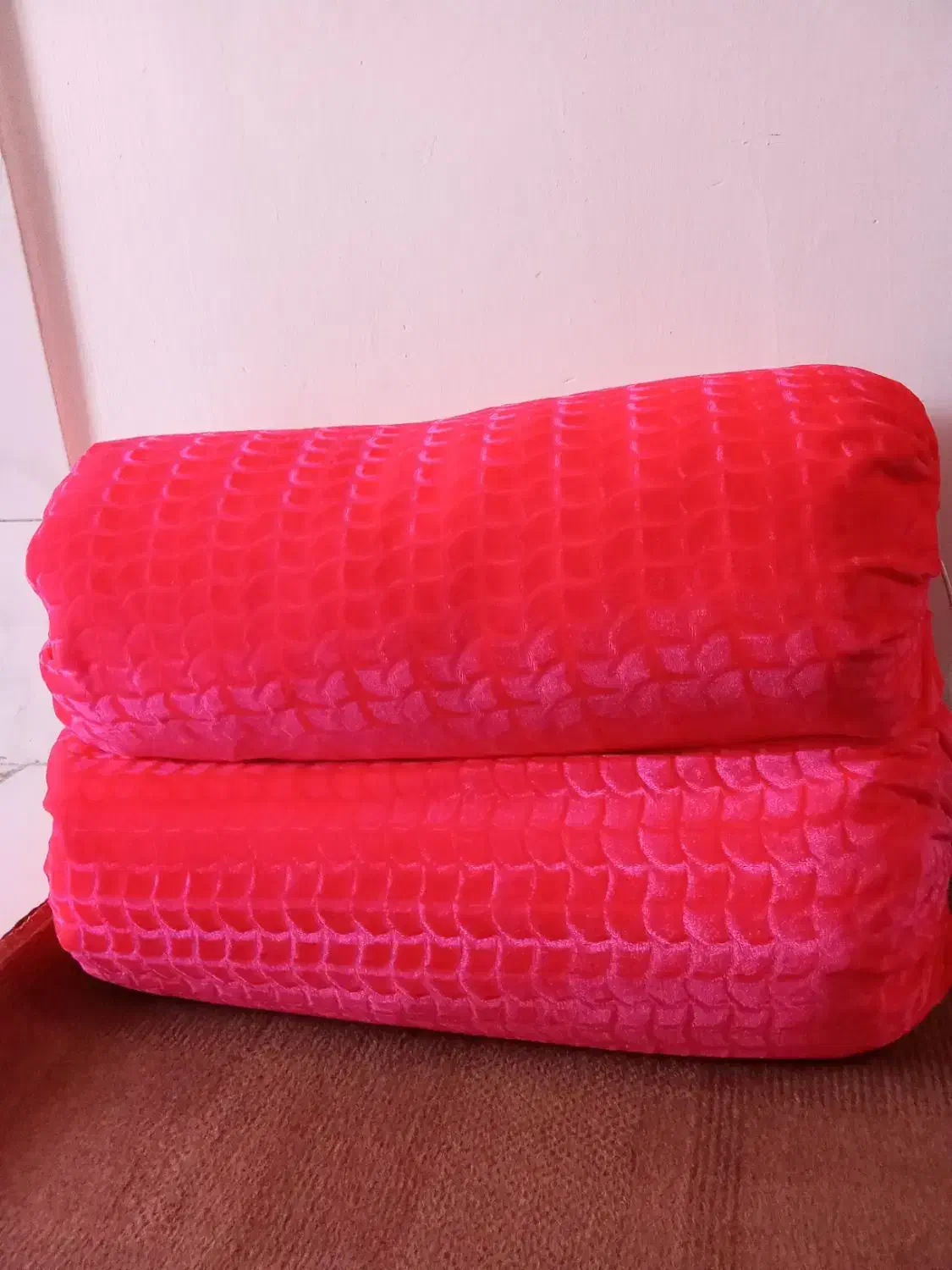 بالش پَر|رختخواب، بالش، پتو|محمدیه-قزوین, |دیوار