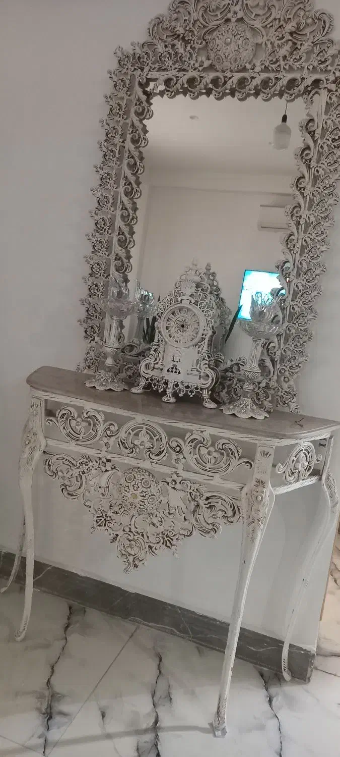 آینه وشمعدان|آینه|کومله, |دیوار