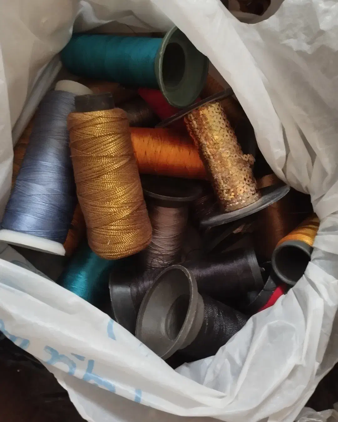 انواع نخ لباس بلوچی|لوازم خیاطی و بافتنی|چابهار, |دیوار