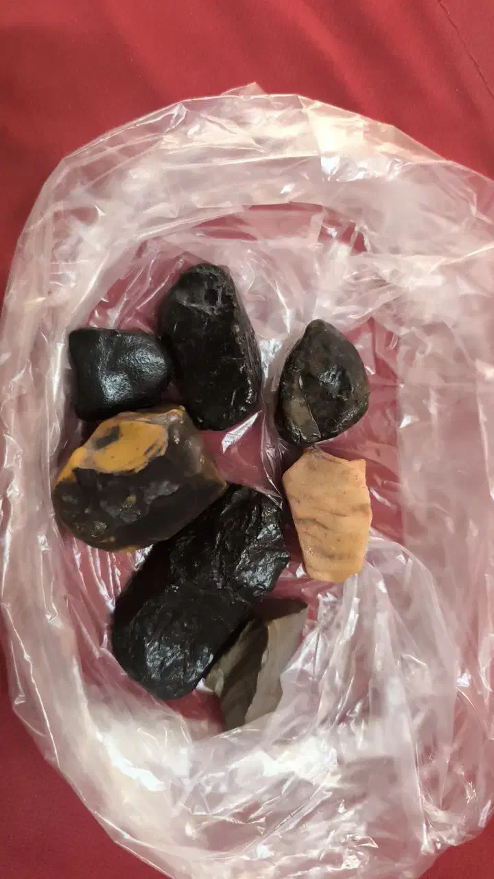 شهاب سنگ|کلکسیون اشیاء عتیقه|آزادشهر, |دیوار