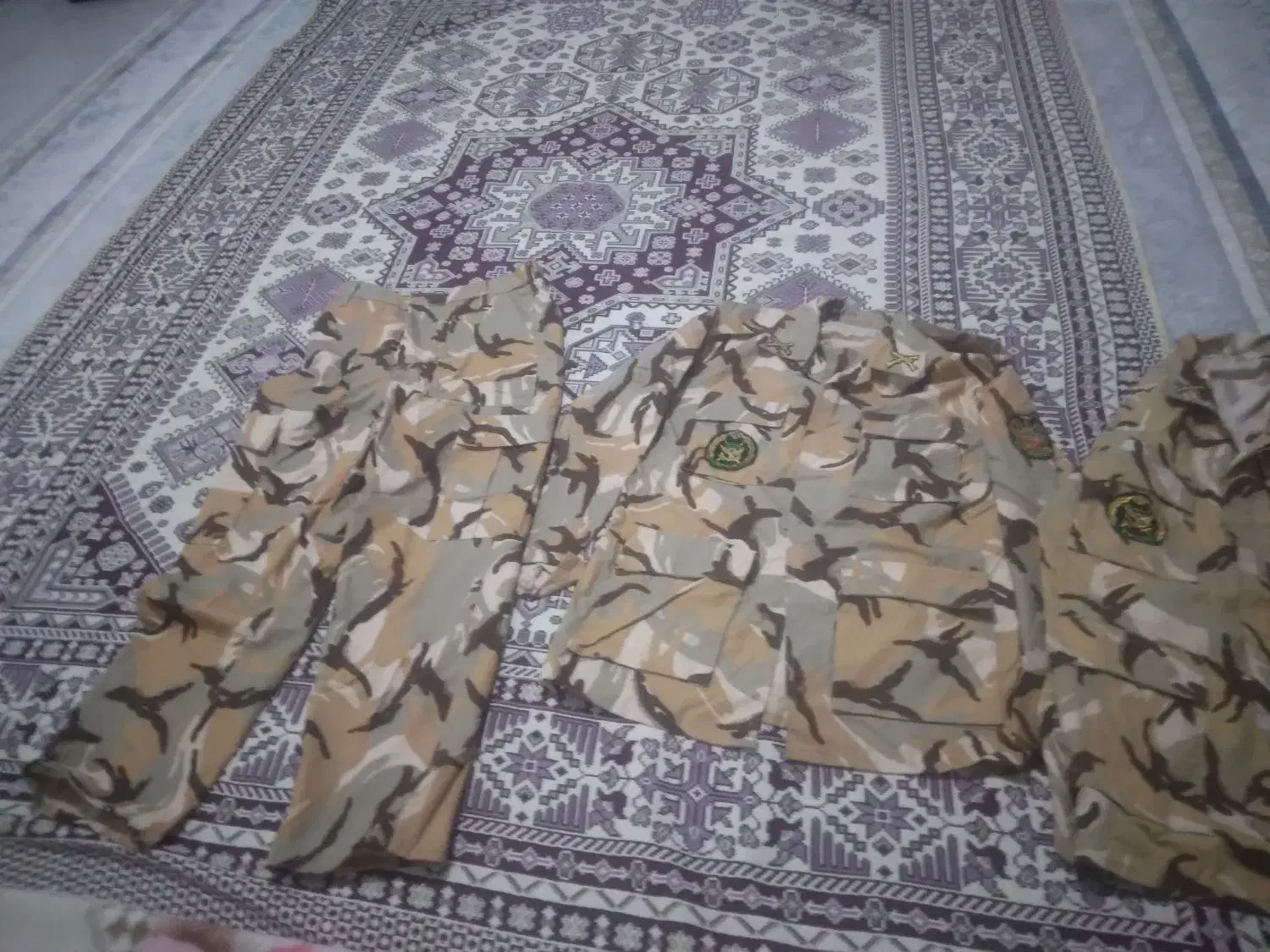 لباس نظامی (ارتش)|لباس|کرج, اسلام‌آباد|دیوار