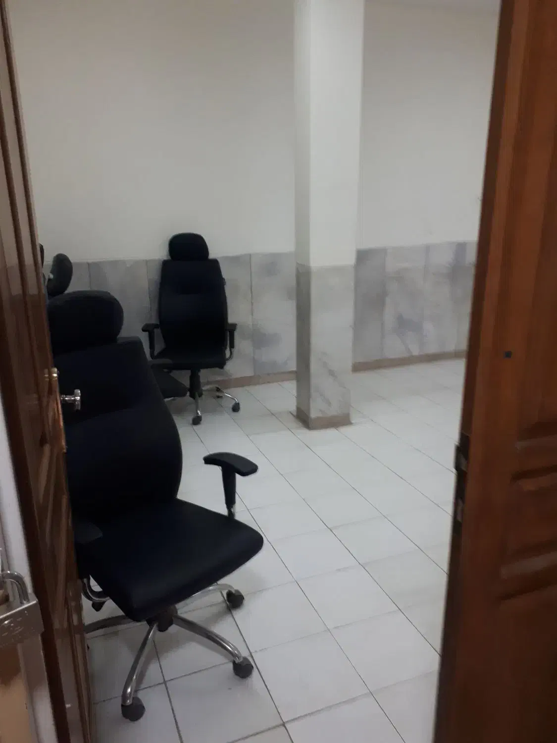 مطب دفترکار۷۰متر.روبروی بیمارستان باهنر|فروش دفتر کار، اتاق اداری، مطب|کرمان, |دیوار