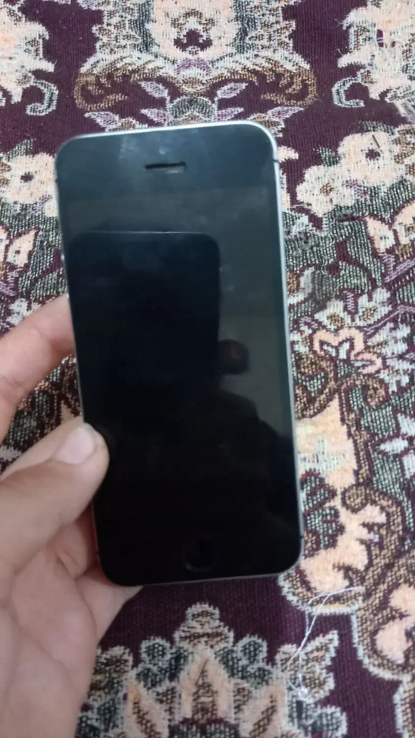 اپل iPhone SE 2016 با حافظهٔ ۶۴ گیگابایت|موبایل|تهران, پاسداران|دیوار