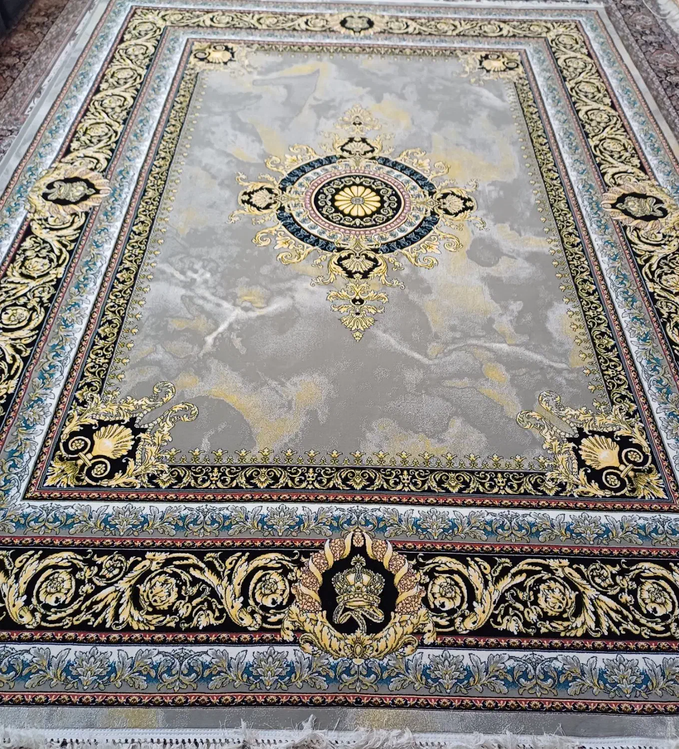 چند جفت فرش ۱۲ متری ۷۰۰ شانه تراکم ۲۵۵۰ تمام نخ نو|فرش|مشهد, طبرسی شمالی|دیوار