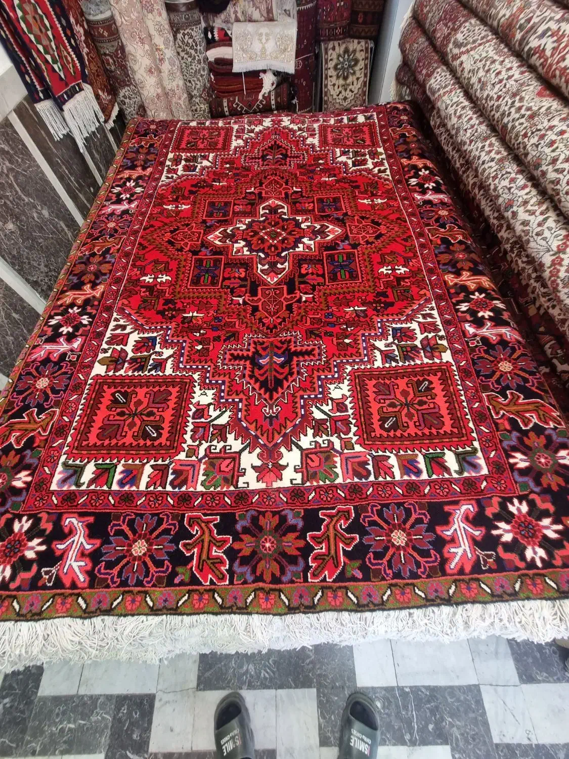 عین برجسته ترین تای|فرش|مراغه, |دیوار
