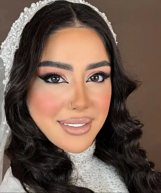 آفر ویژه میکاپ وشینیون حرفه ای|خدمات آرایشگری و زیبایی|نیشابور, هفده شهریور|دیوار