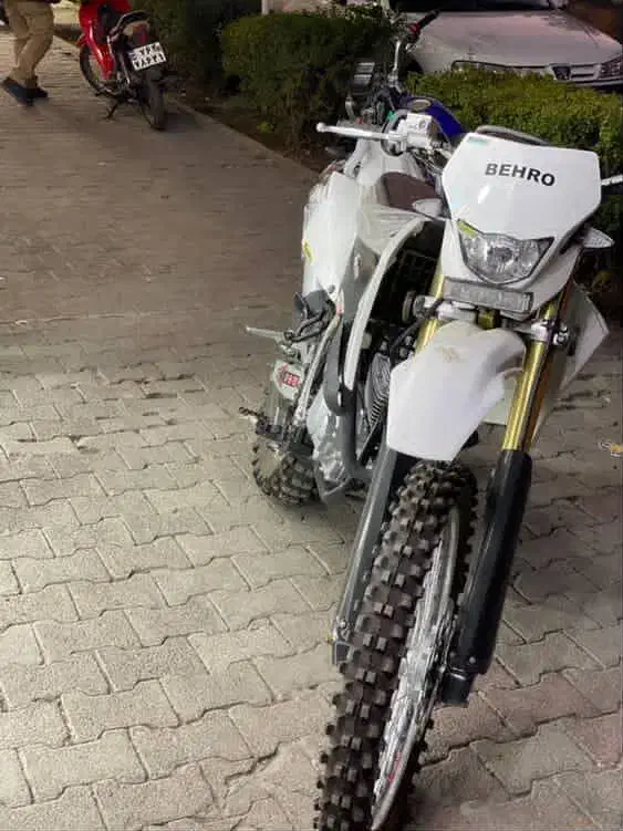 موتور هرم 200|موتورسیکلت|مشهد, عبادی|دیوار