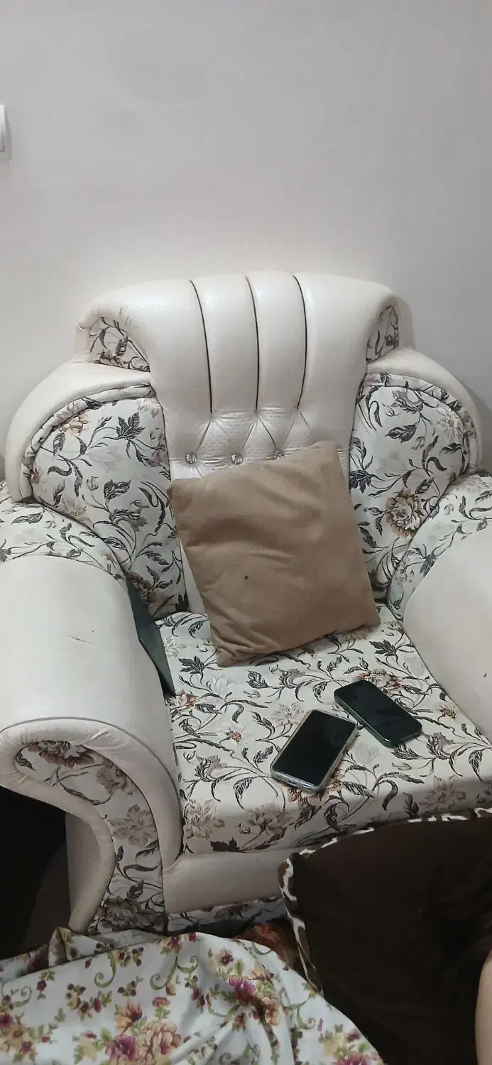 مبل ۷ نفره با رویه مبل|مبلمان خانگی و میز عسلی|خرم‌آباد, |دیوار