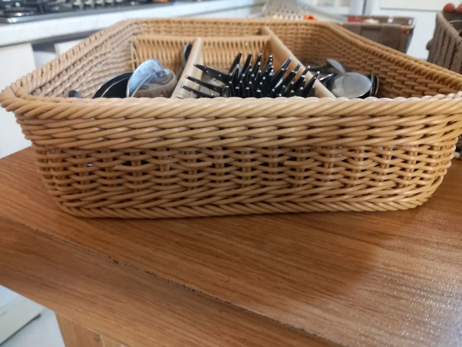 جاقاشقی|آب‌چکان و نظم‌دهنده ظروف|مشهد, کارگران|دیوار