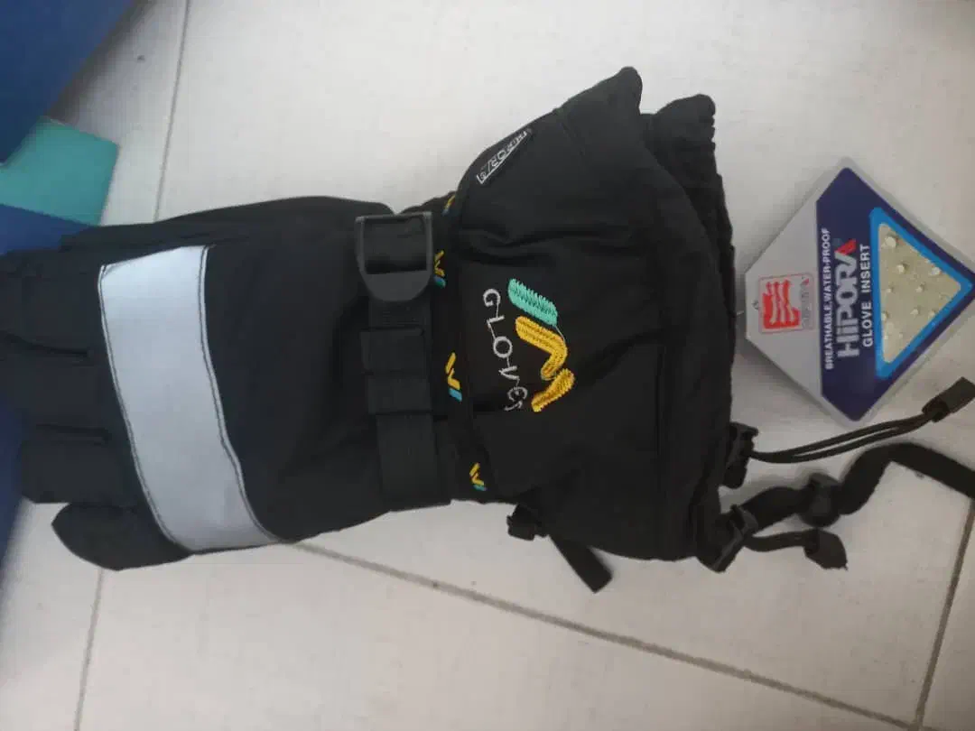 دستکش برند ایمن ماندگار،مناطق سردسیری،موتور..|لباس|تهران, اکباتان|دیوار