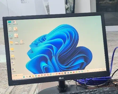 کامپیوتر|رایانه رومیزی|ارومیه, |دیوار