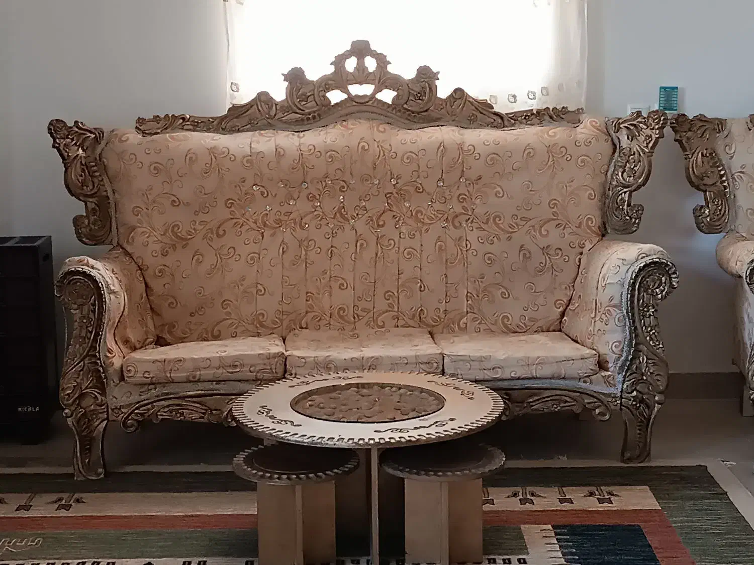 مبل سلطنتی با گلیم|مبلمان خانگی و میز عسلی|دورود, |دیوار