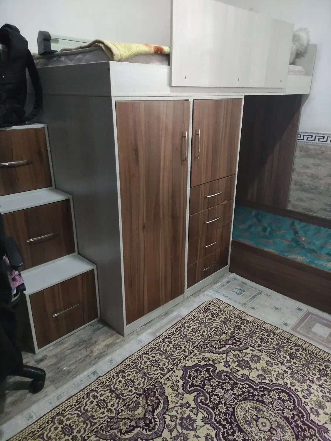 تخت دو طبقه|تخت و سرویس خواب|هشتگرد, هشتگرد قدیم|دیوار