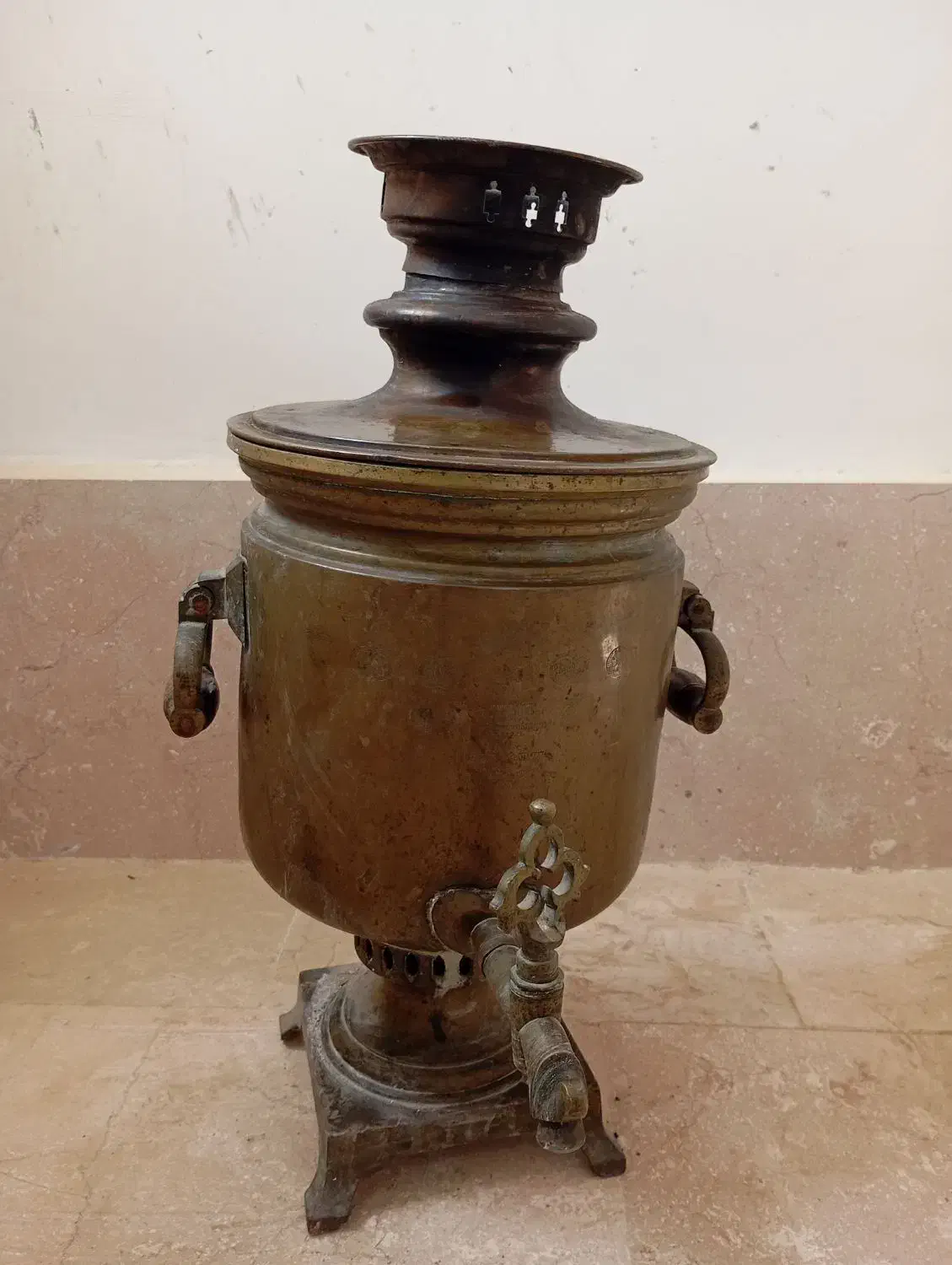 سماور روسی نیکلای اصل|کلکسیون اشیاء عتیقه|مشهد, نیروی هوایی|دیوار