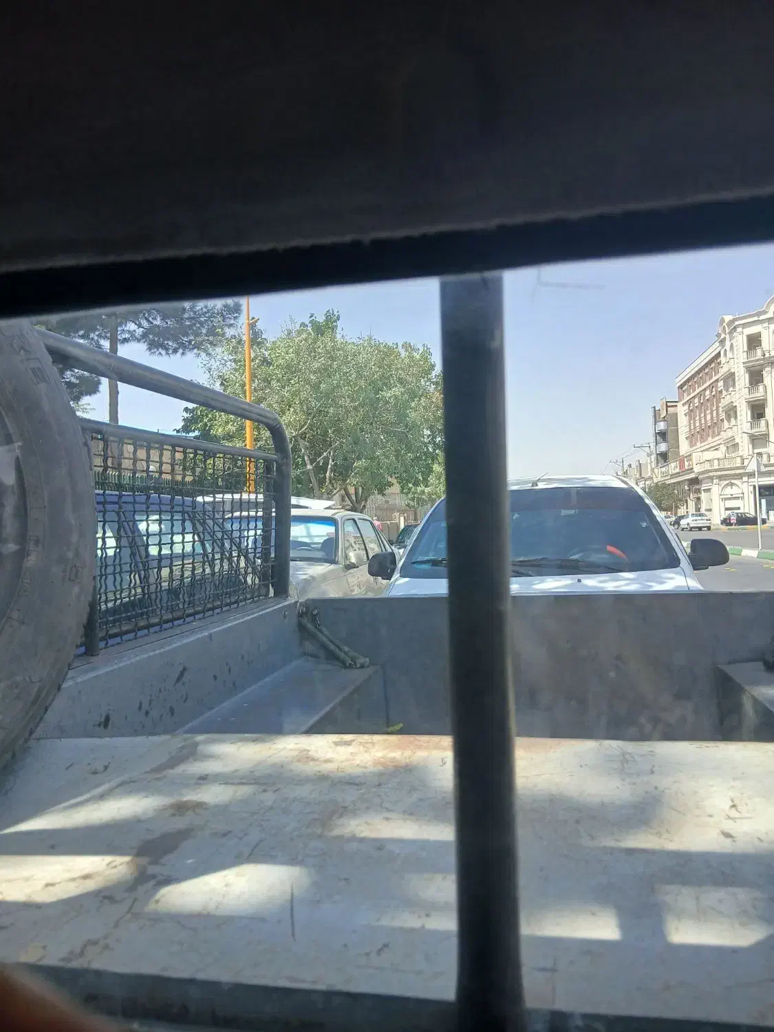 وانت بار|خدمات حمل و نقل|مشهد, کارمندان دوم|دیوار