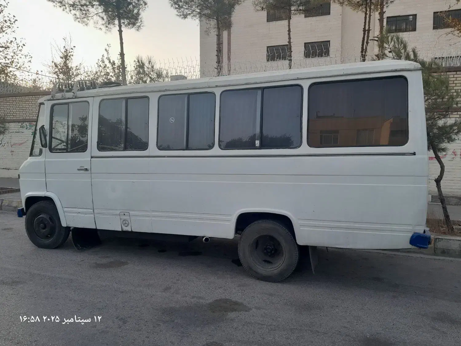 مینی بوس مدل ۱۳۶۸|خودرو سنگین|مشهد, امامیه (شهرک غرب)|دیوار