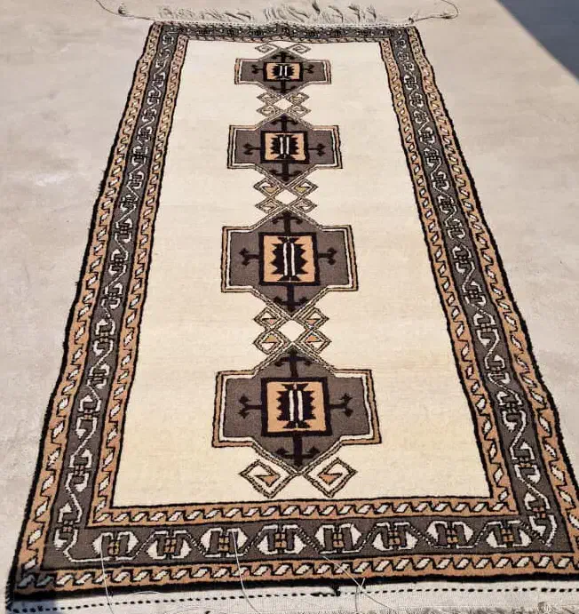 گبه تازه دست بافت|گلیم، جاجیم، گبه|بندر گناوه, |دیوار