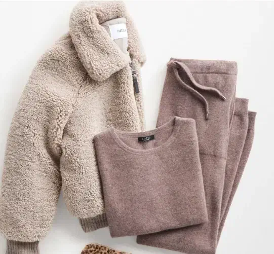 پالتومشکی/پافرابی/بارونی زرشکی/هودی سفید/مانتوجین|لباس|گلپایگان, |دیوار