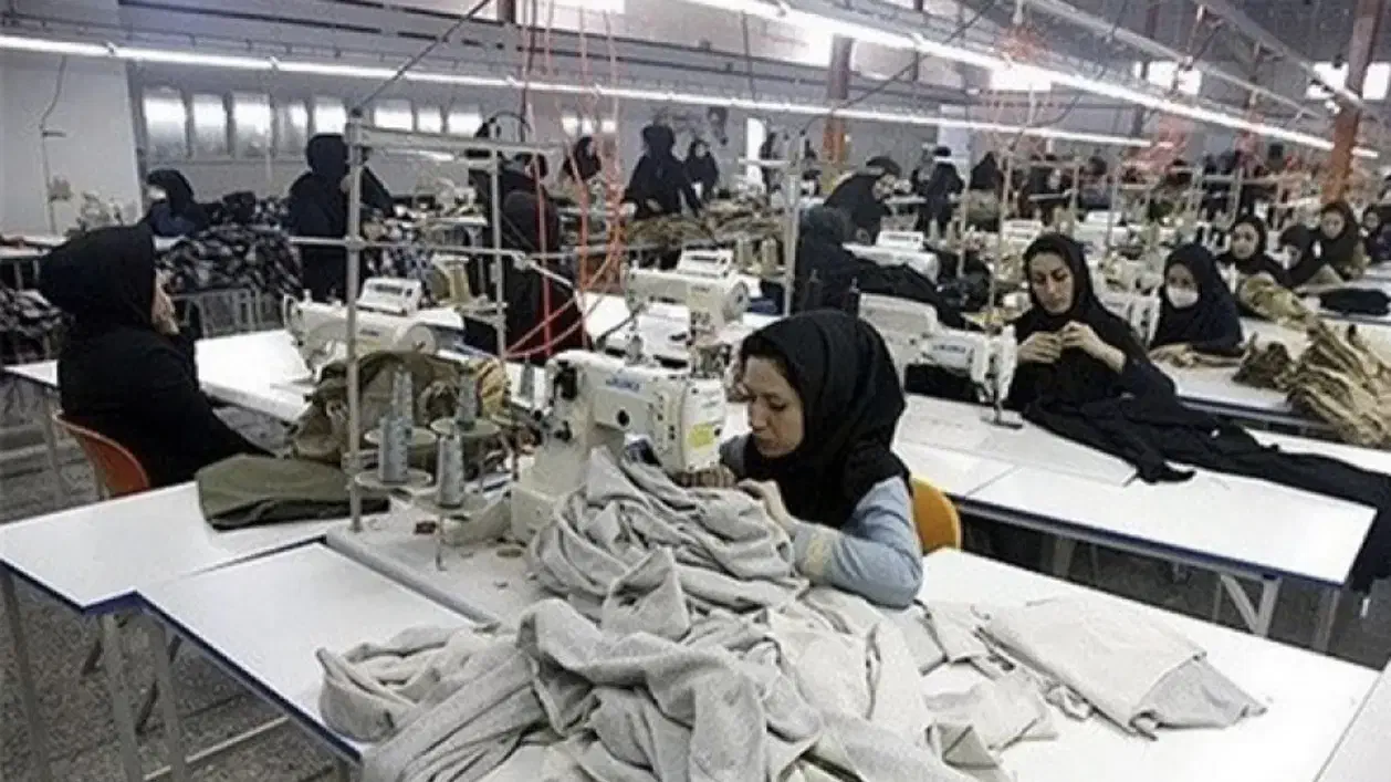 به چرخکار سه سوزنه زن و کمر کش زن و نیازمندیم|استخدام صنعتی، فنی، مهندسی|تهران, کیانشهر|دیوار