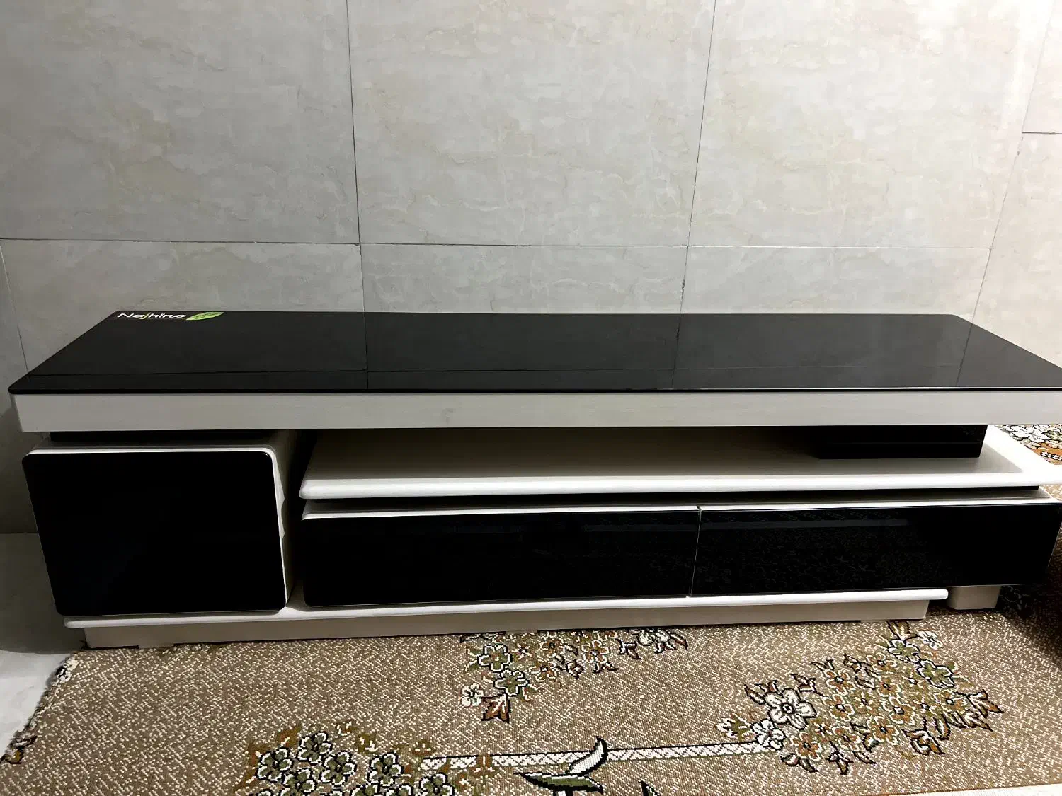 میز تلویزیون|میز تلویزیون|سیلوانه, |دیوار