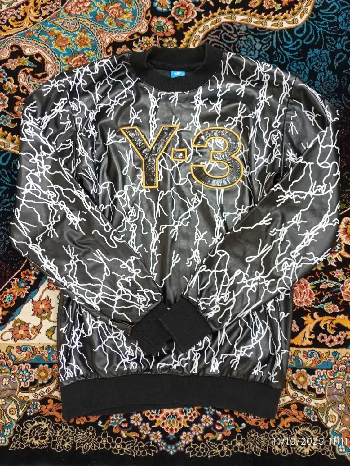 سه تا لباس نو|لباس|زنجان, |دیوار