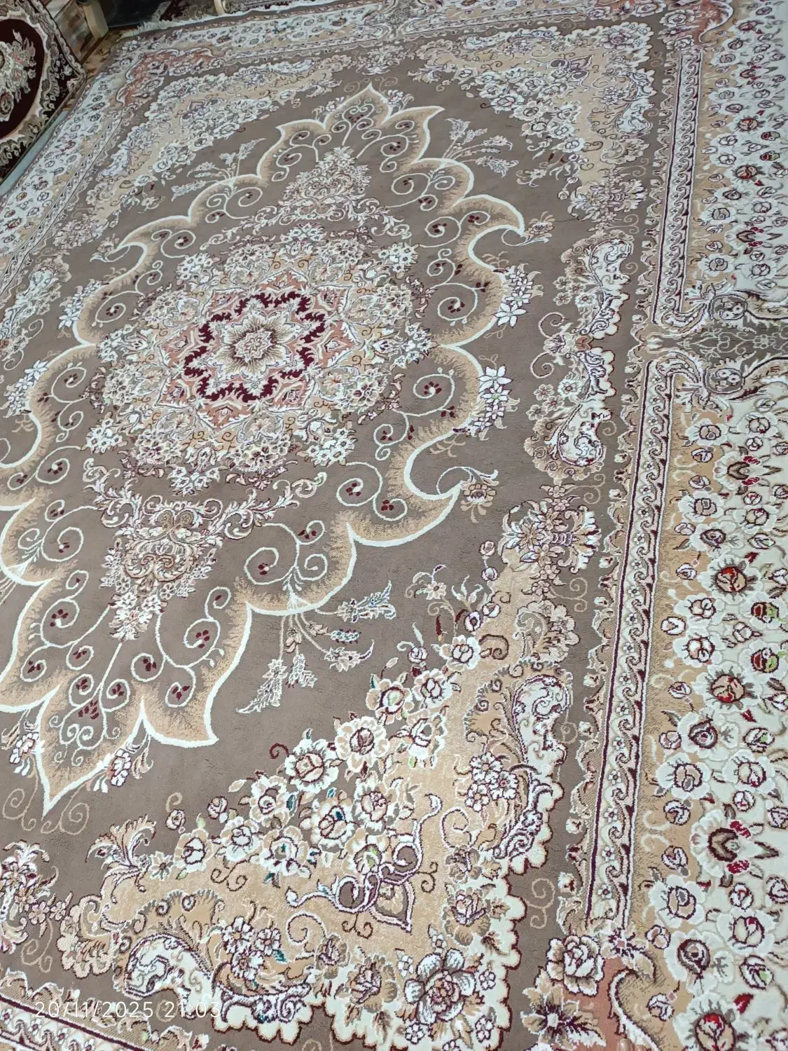 یک تخته فرش ۱۲متری گردویی|فرش|کرمانشاه, |دیوار