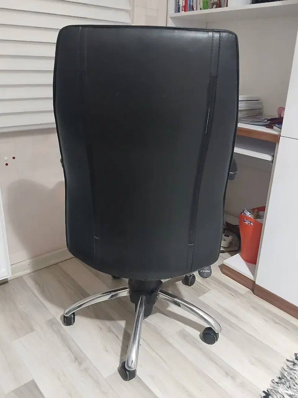 صندلی اداری گردان|مبلمان اداری|مرند, |دیوار