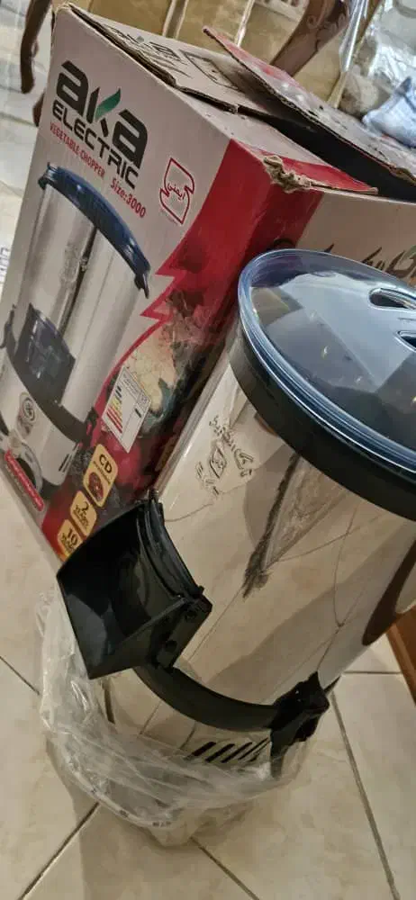 سبزی خورد کن کاملا نو|خردکن، آسیاب، غذاساز|اردبیل, |دیوار