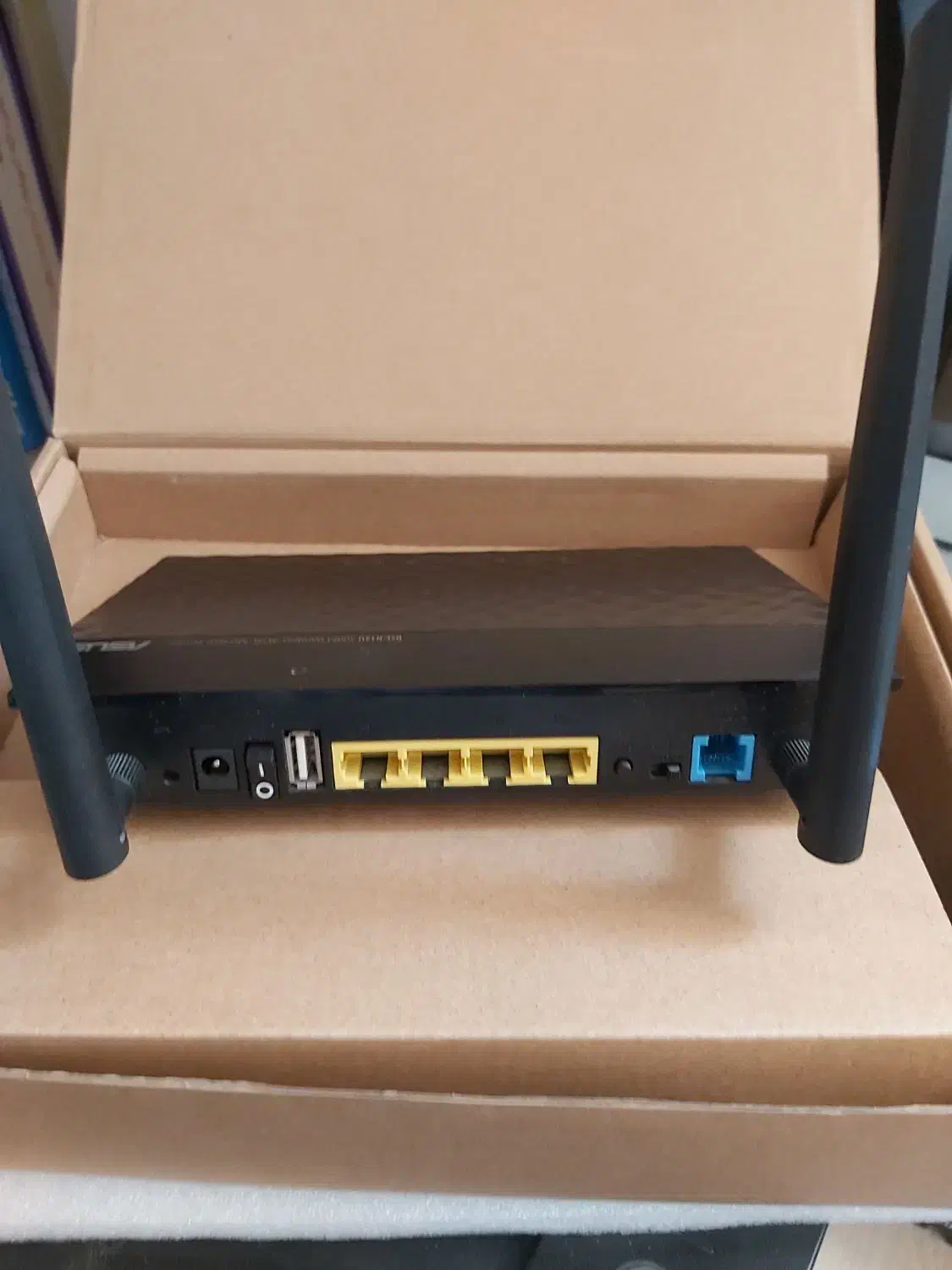 مودم روتر  Asus Adsl|مودم و تجهیزات شبکه|قائم‌شهر, |دیوار