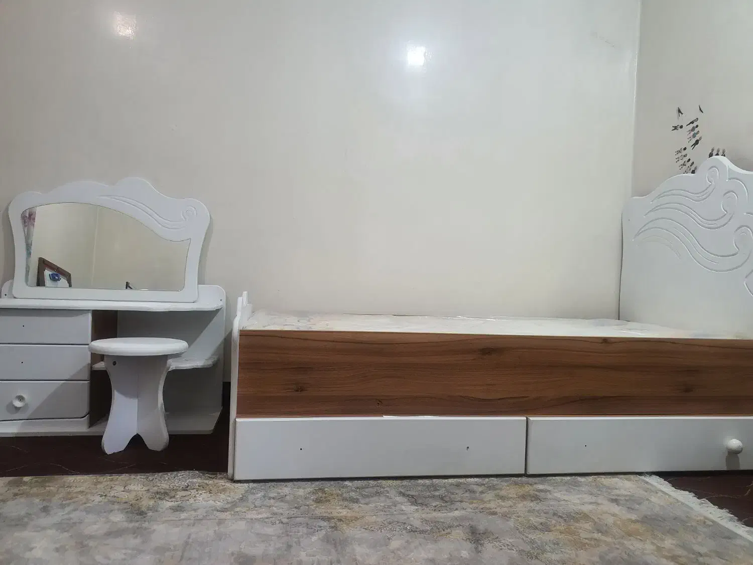 سرویس خواب کودک و نوجوان|تخت و سرویس خواب|دوگنبدان, |دیوار