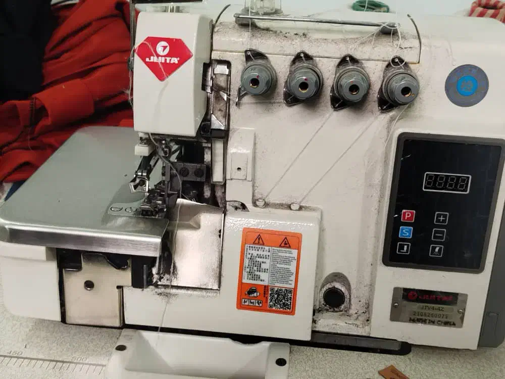 چرخ خیاطی سر دورز۴نخ|لوازم خیاطی و بافتنی|آستارا, |دیوار